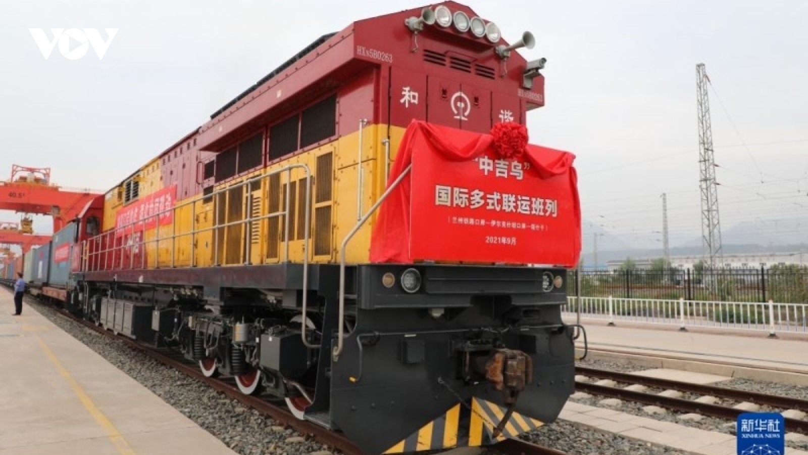 Tàu thử nghiệm lao vào công nhân ở Trung Quốc, 11 người thiệt mạng