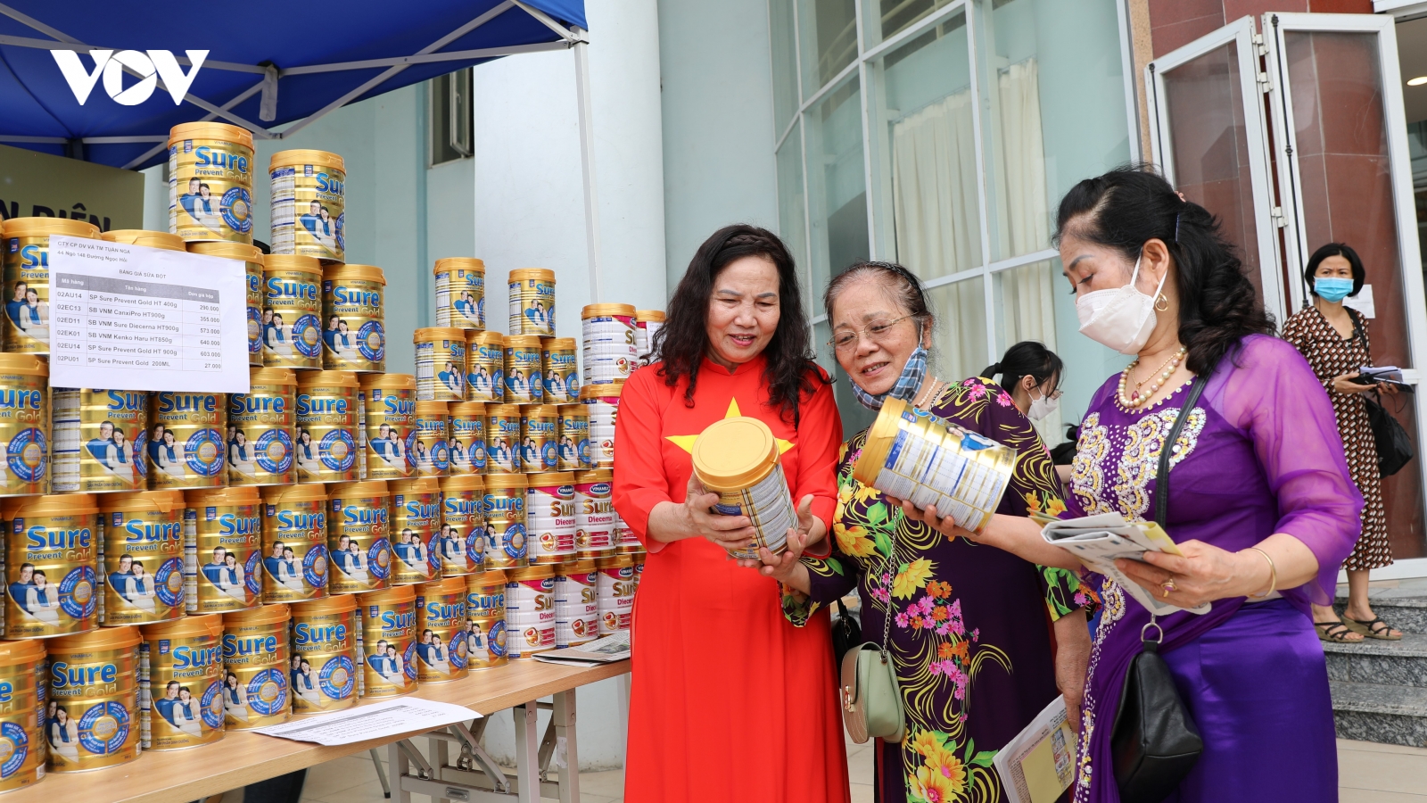 Vinamilk chăm sóc sức khỏe cho 10.000 người cao tuổi tại 27 tỉnh thành cả nước