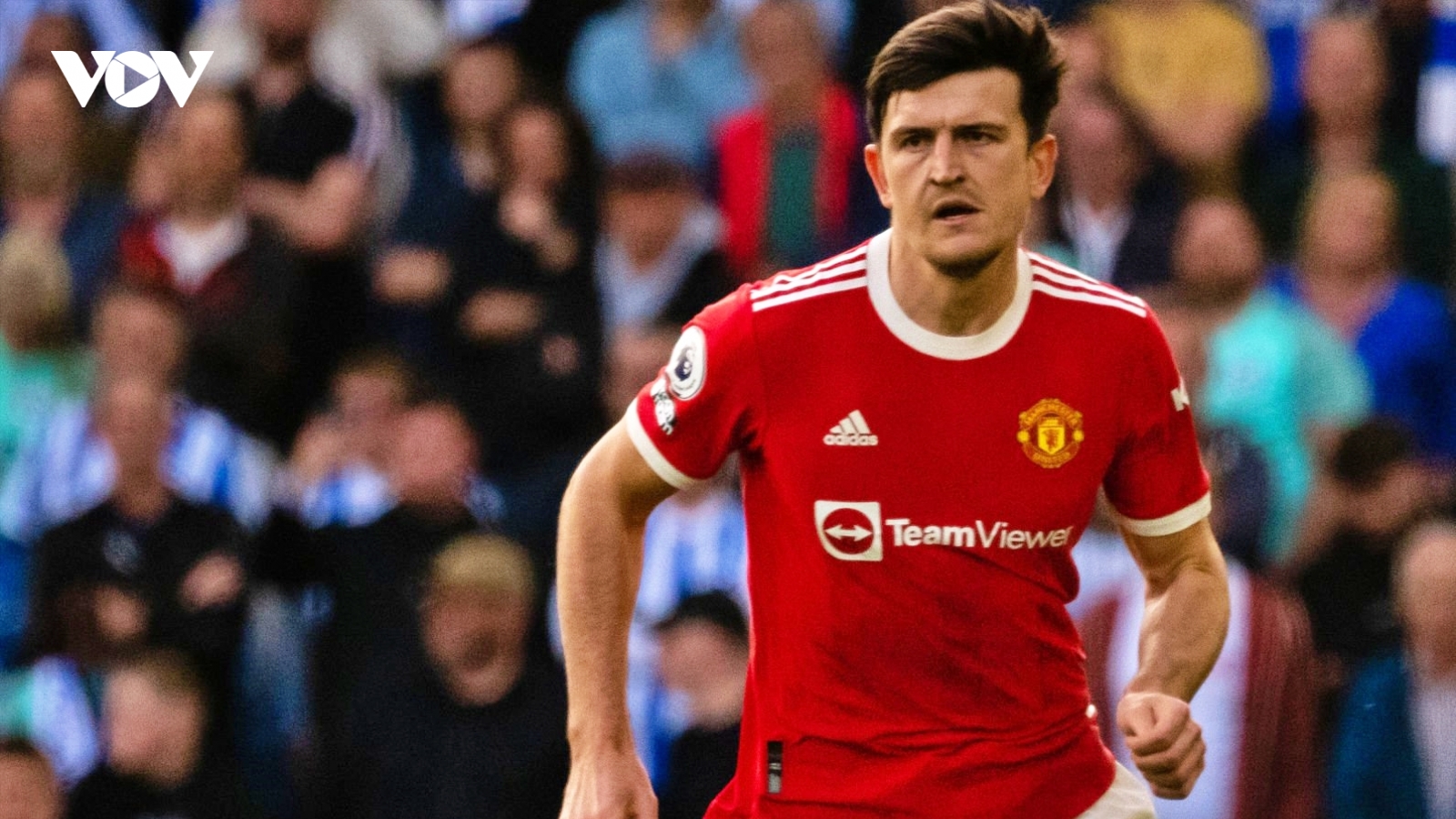 Harry Maguire có thể mất băng đội trưởng ở MU