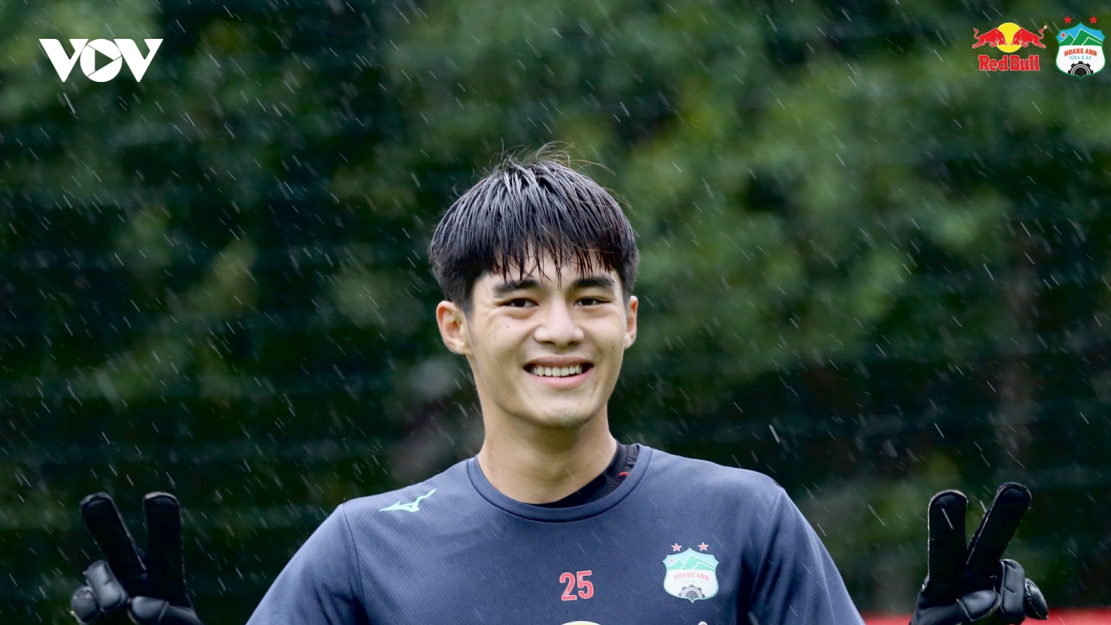 HAGL bổ sung thủ môn cao 1m91 dự V-League 2022