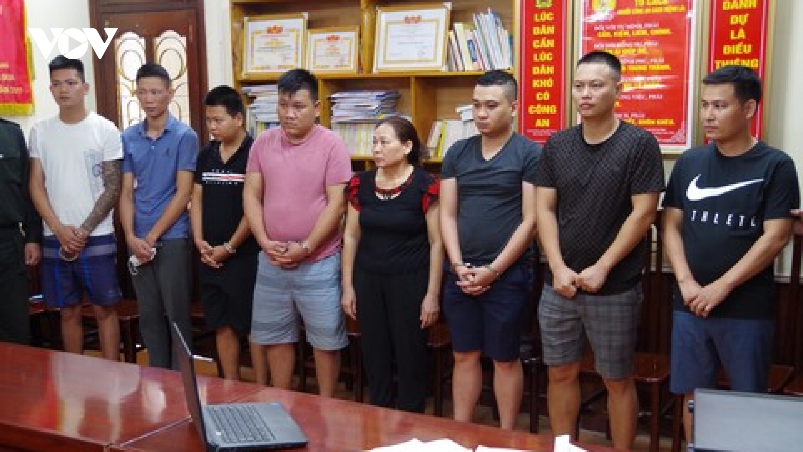 Bắt 8 đối tượng trong đường dây lô đề giao dịch 700 triệu đồng mỗi ngày