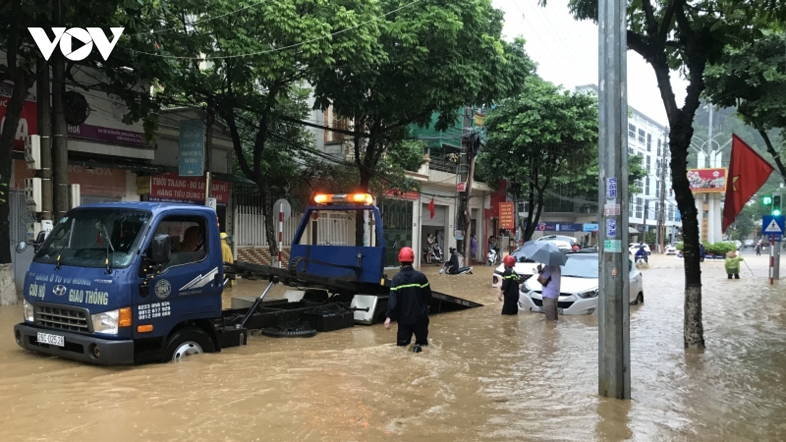 Hạ tất cả 6 đập cao su trên suối Nậm La để phòng chống ngập cho TP Sơn La