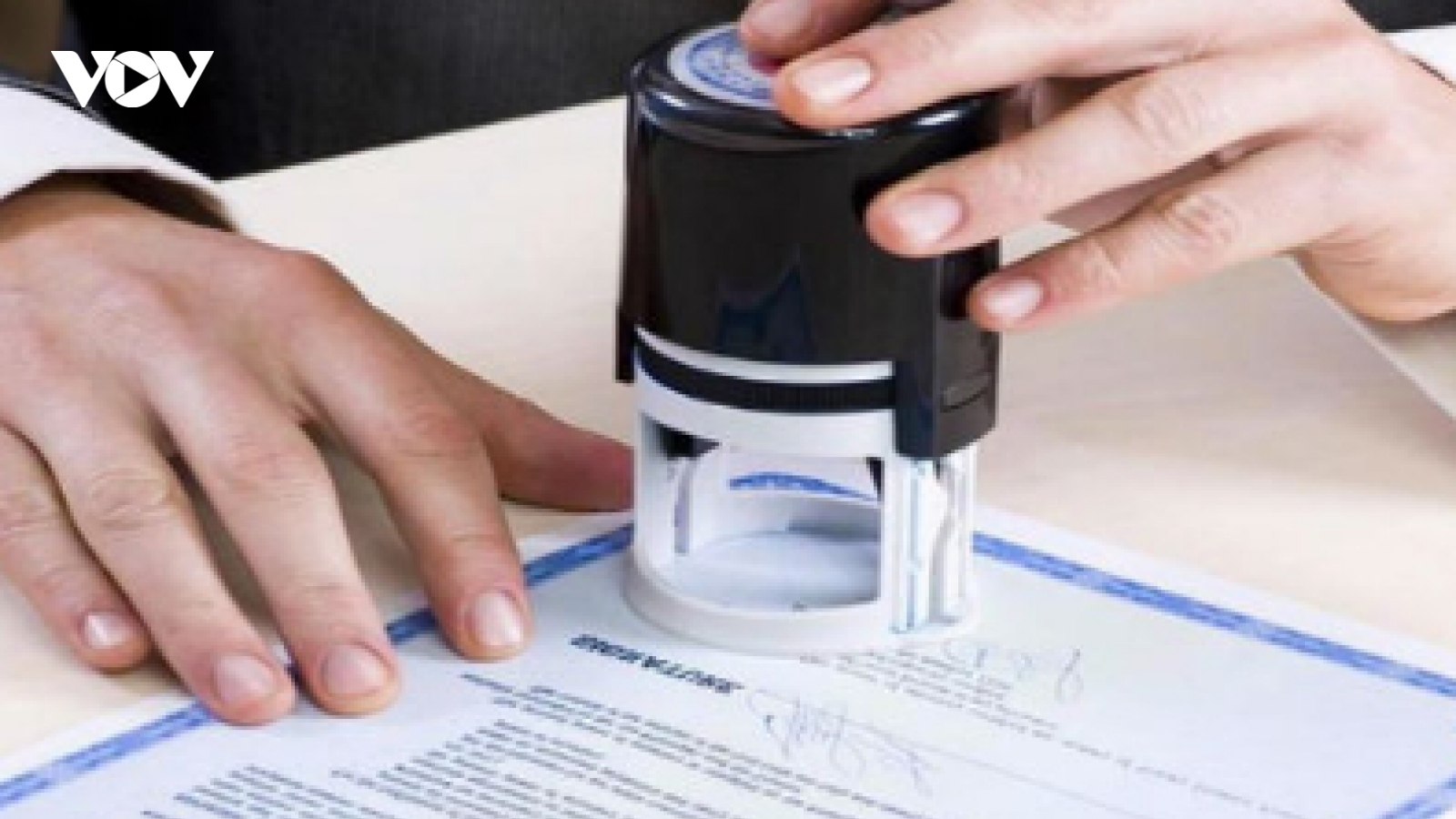 Cảnh giác thủ đoạn sử dụng con dấu, tài liệu giả để lừa doanh nghiệp