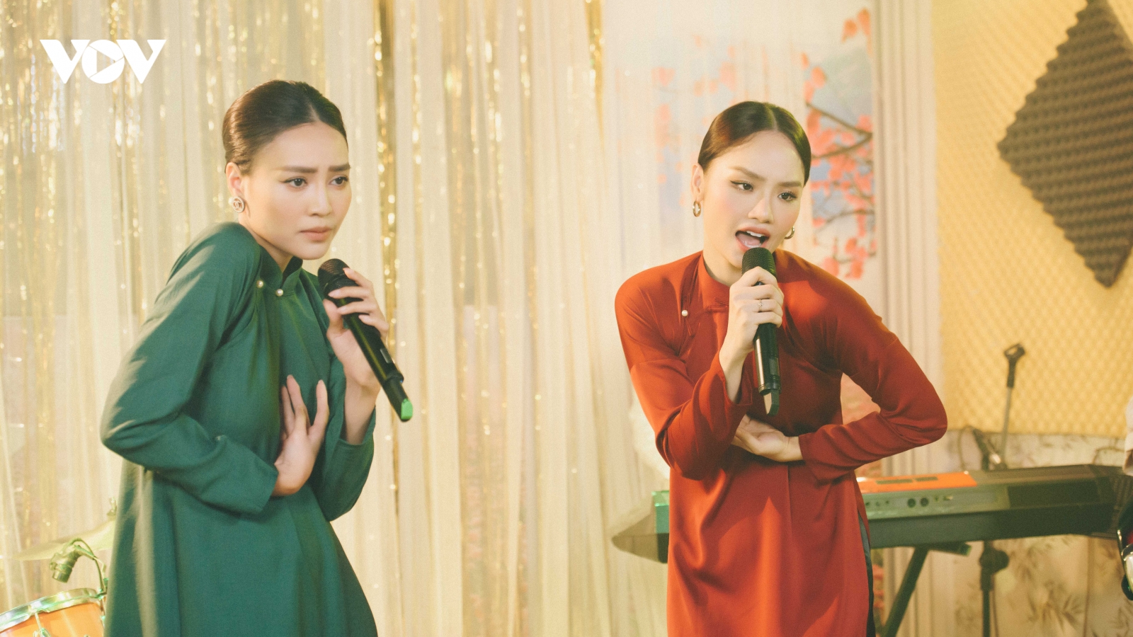 Hết rủ rê Chi Pu, Miu Lê tiếp tục “dụ dỗ” Ninh Dương Lan Ngọc song ca
