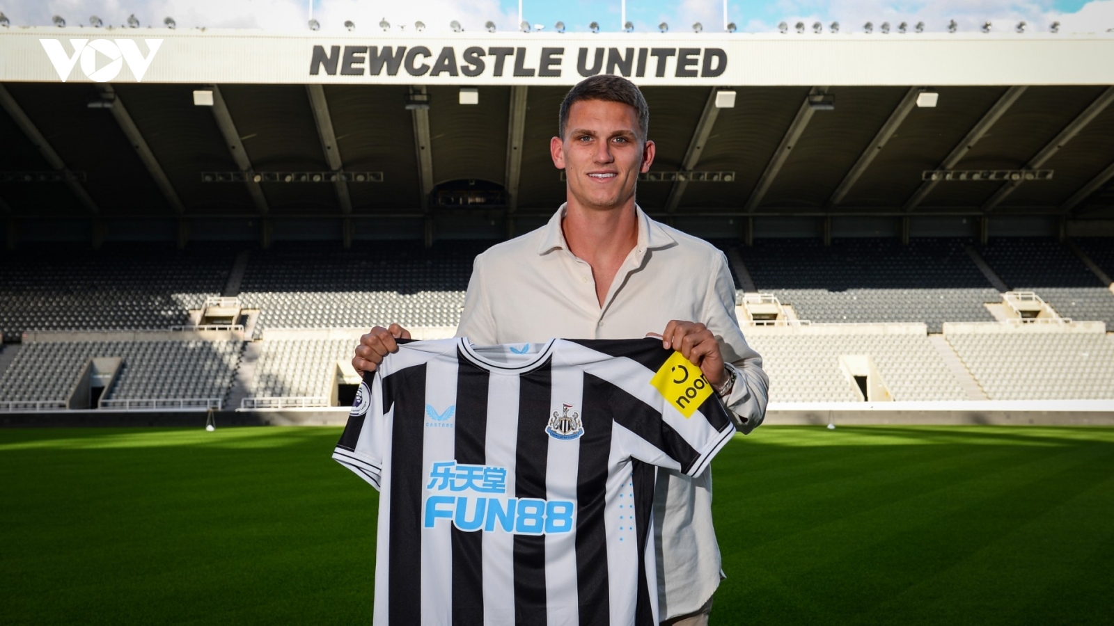 Newcastle chi 35 triệu Bảng để chiêu mộ đồng đội cũ của Đoàn Văn Hậu