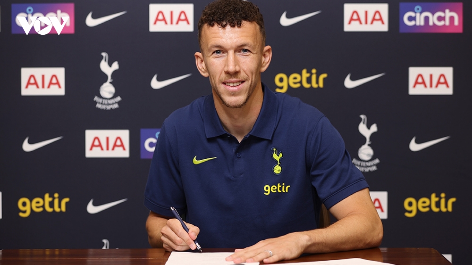 Tottenham chiêu mộ cầu thủ Croatia, mơ về danh hiệu Cúp C1 châu Âu