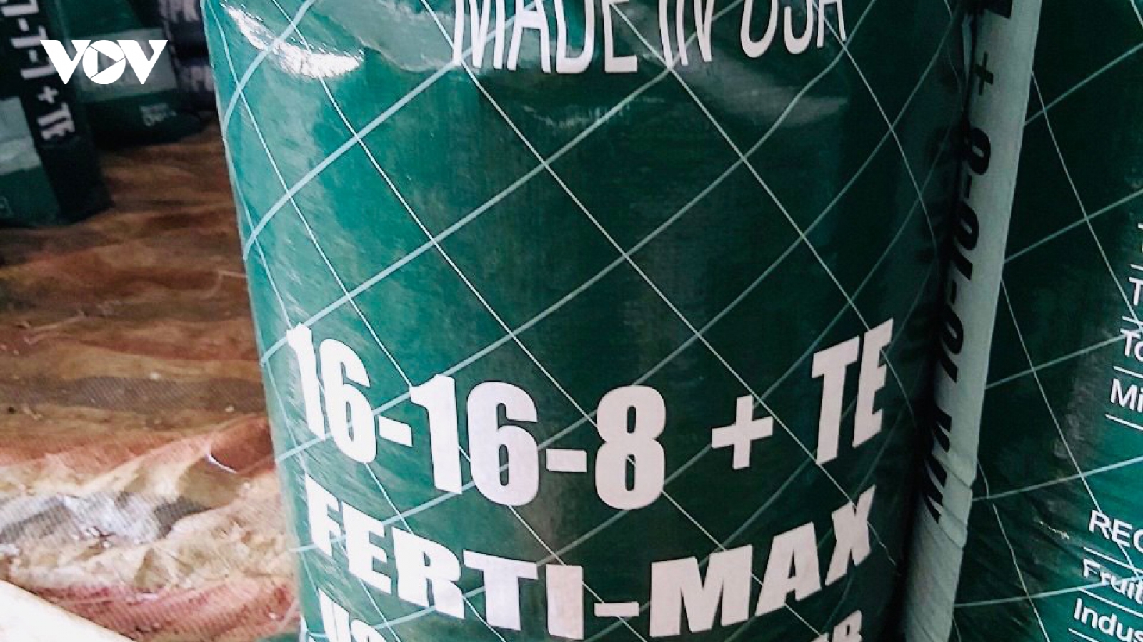 Dùng nguyên liệu không rõ nguồn gốc để sản xuất phân bón giả, xuất xứ Mỹ