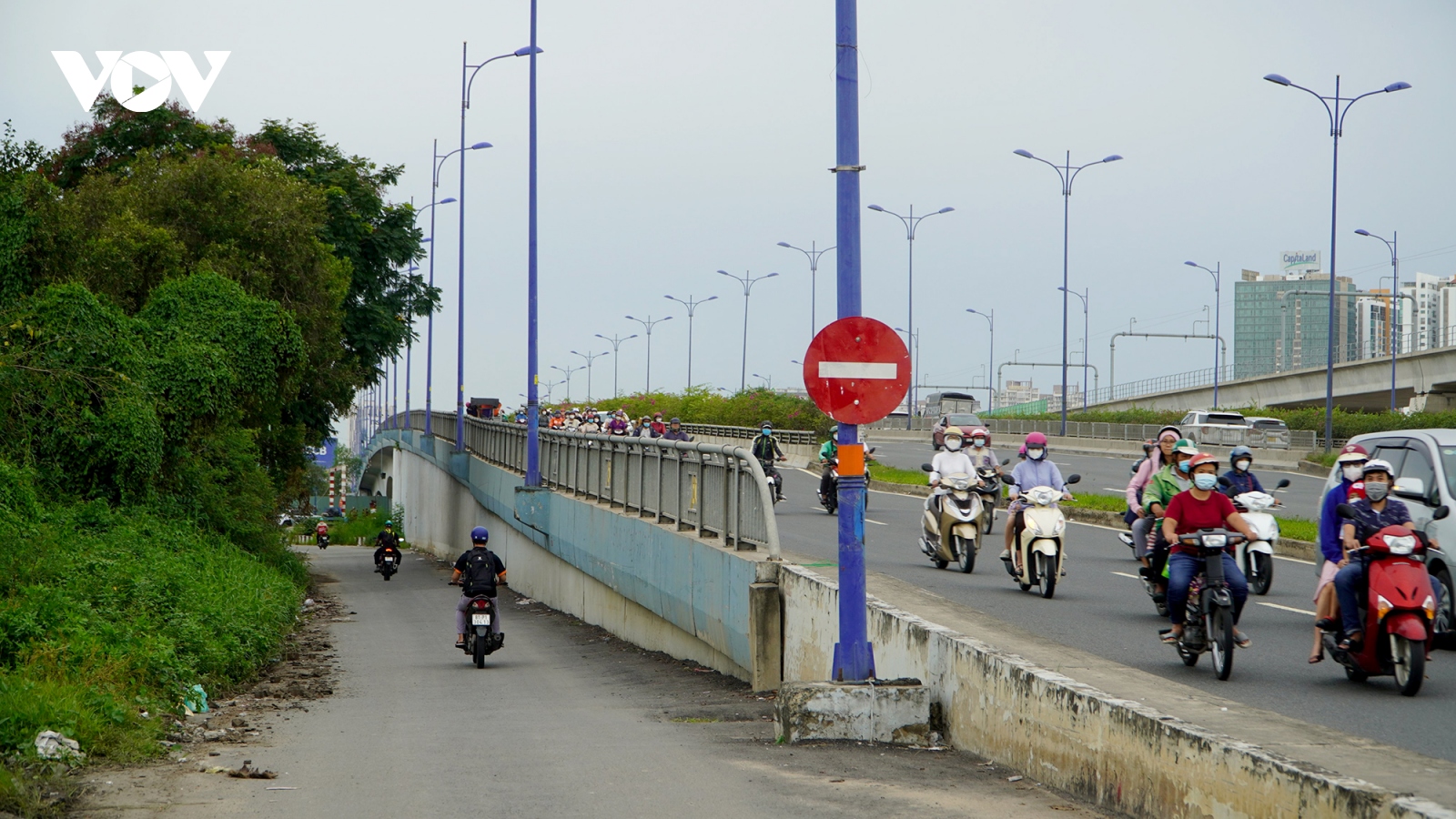 TP.HCM giải thích việc đóng đường tạm 2 bên cầu Rạch Chiếc