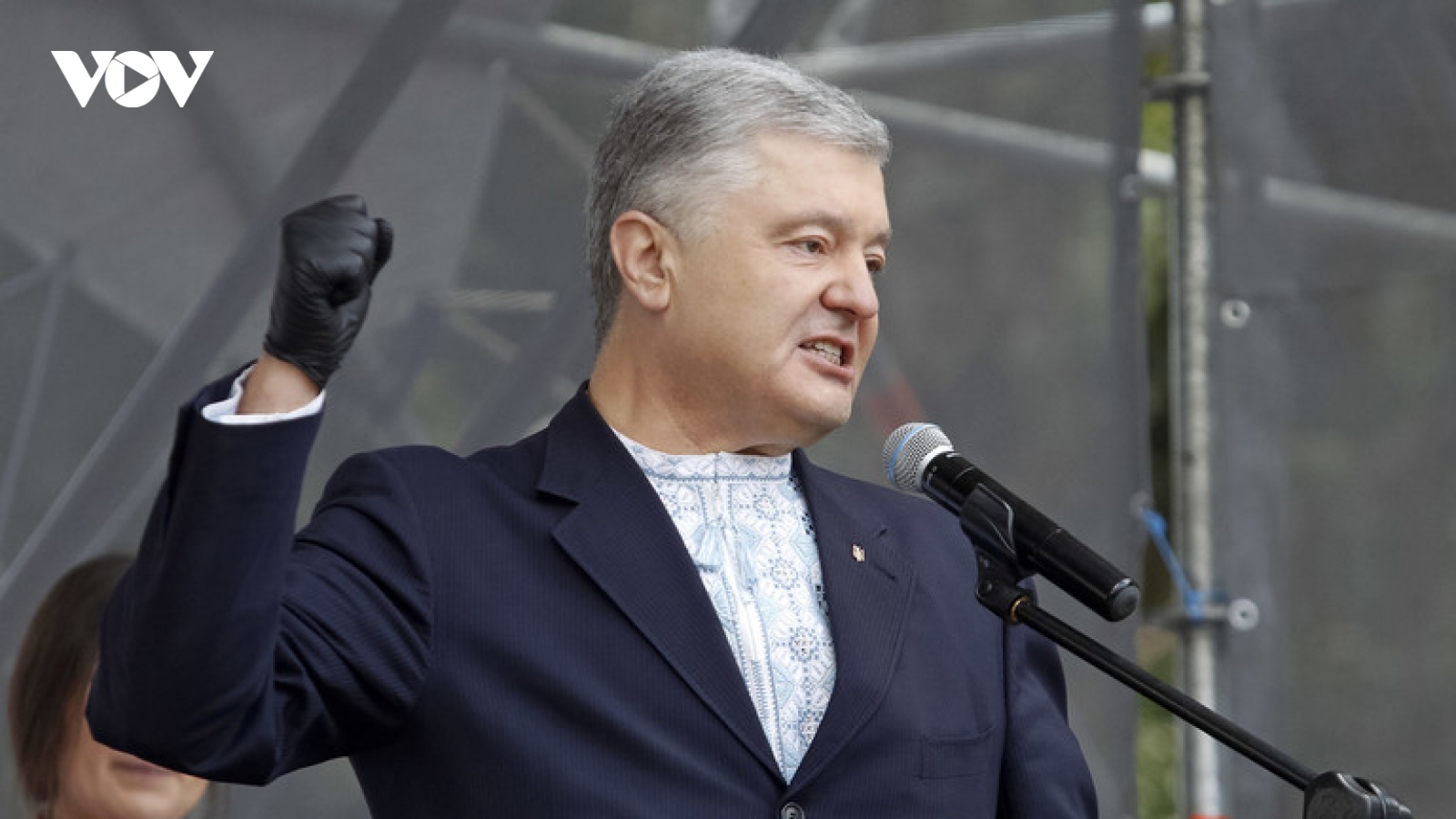 Cựu Tổng thống Poroshenko: Thỏa thuận Minsk được dùng để "mua thời gian"