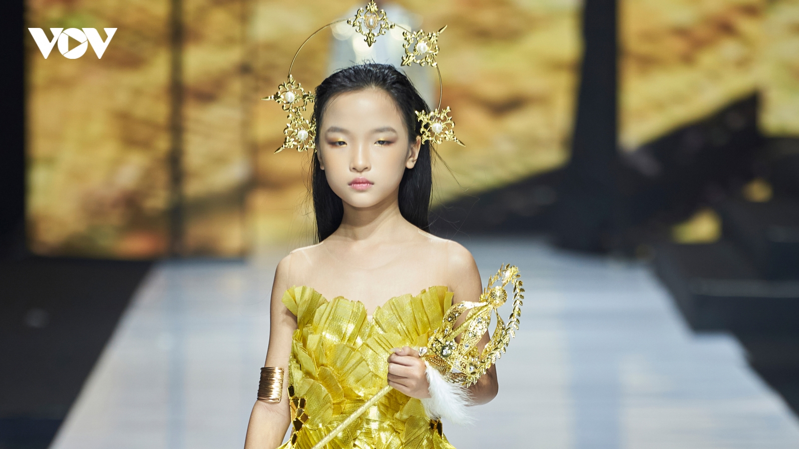 Học trò Xuân Lan gây ấn tượng ở Tuần lễ thời trang