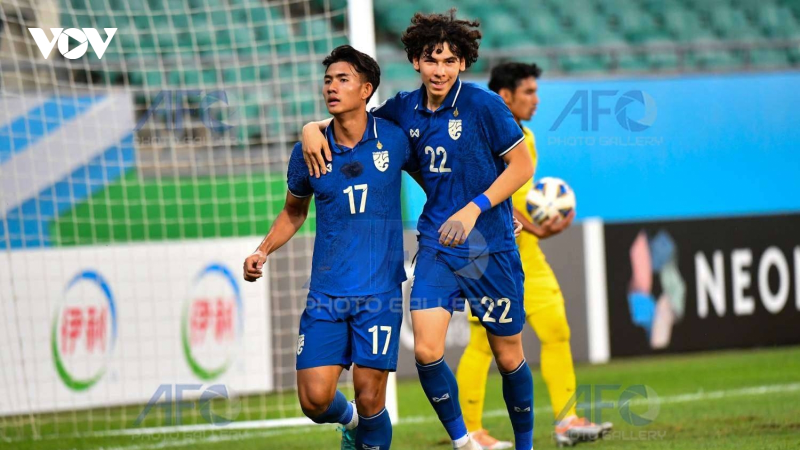 Thắng đậm U23 Malaysia, U23 Thái Lan đẩy U23 Việt Nam vào thế khó