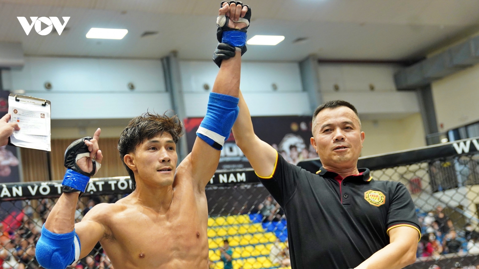 Nguyễn Trần Duy Nhất thắng thuyết phục ở ngày ra quân tại MMA LION Championship