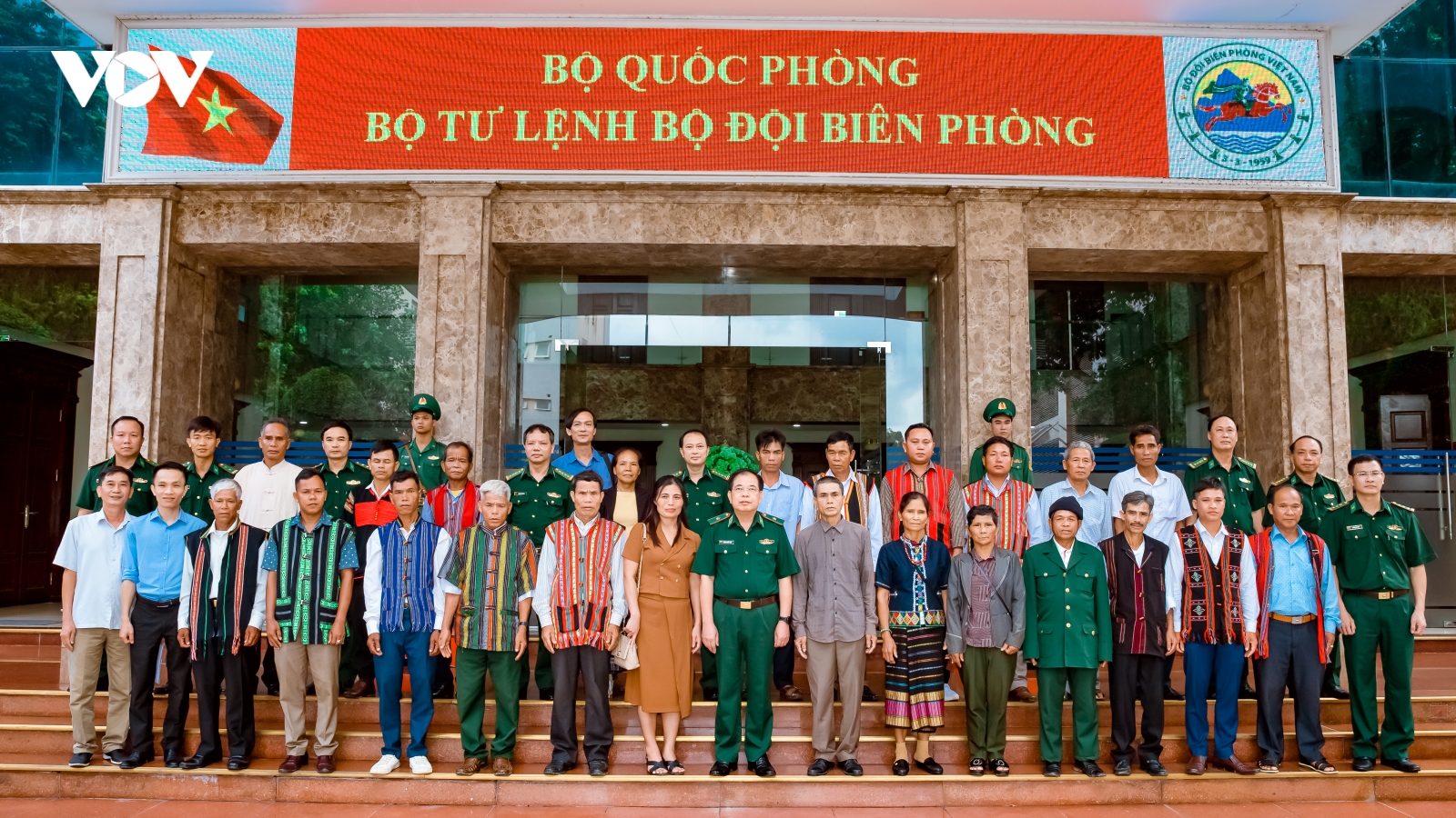 Phát huy vai trò nòng cốt của người có uy tín trong đồng bào dân tộc thiểu số