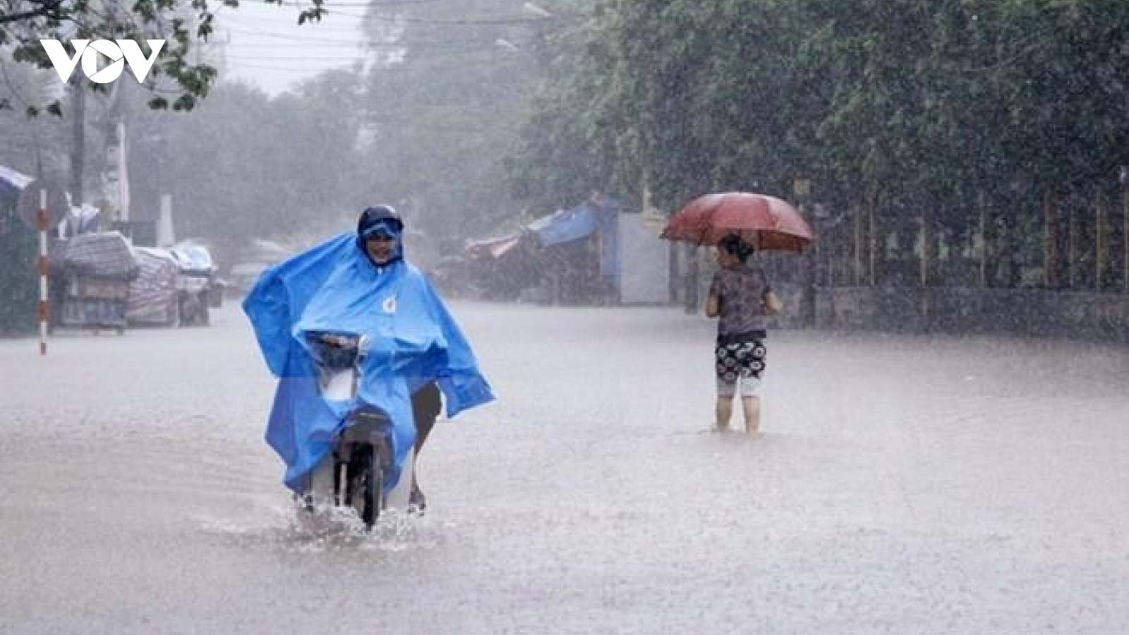 Thời tiết 19/7: Bắc và Nam bộ có mưa rào, dông về chiều tối và đêm