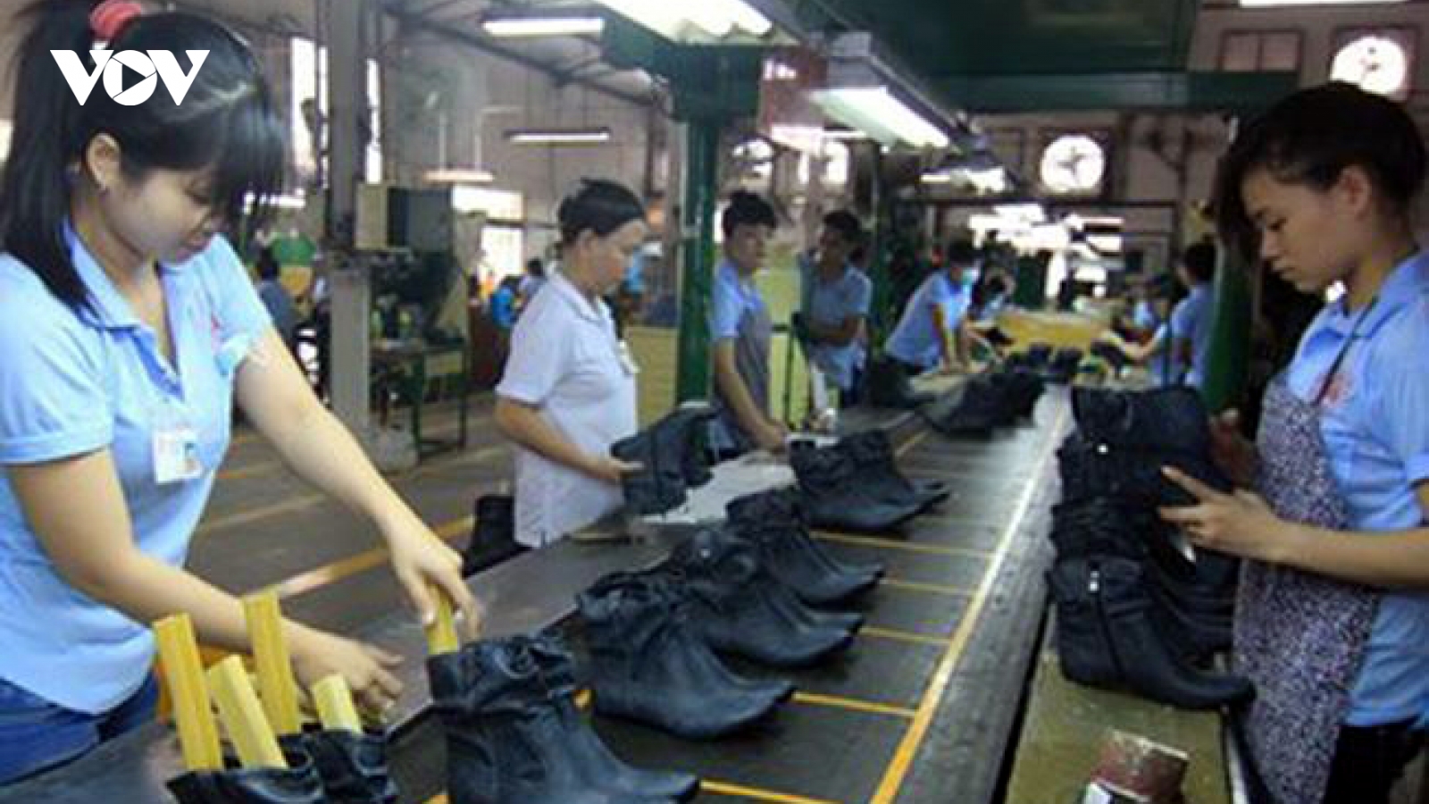 Sản phẩm có giá trị trung bình, da giày Việt khó cạnh tranh với các đối thủ lớn