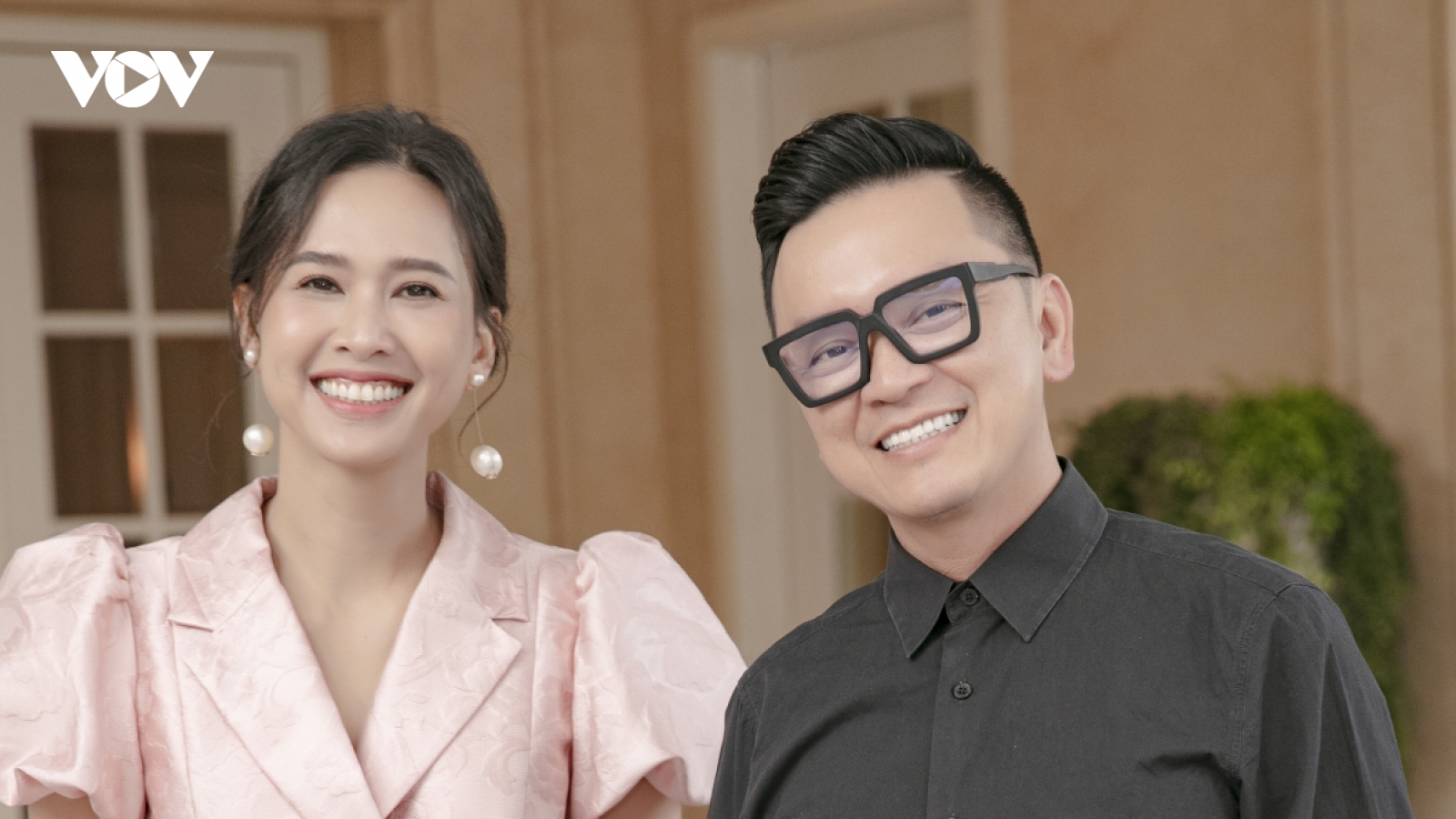 Chuyện showbiz: Hoa hậu Dương Mỹ Linh chuẩn bị lên xe hoa