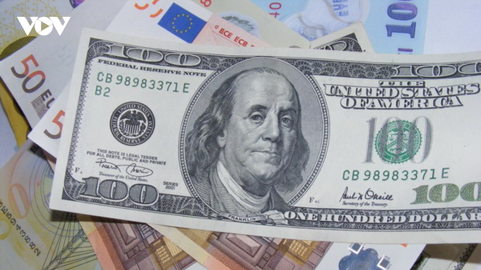 Đồng euro xuống giá thấp kỷ lục so với đồng USD