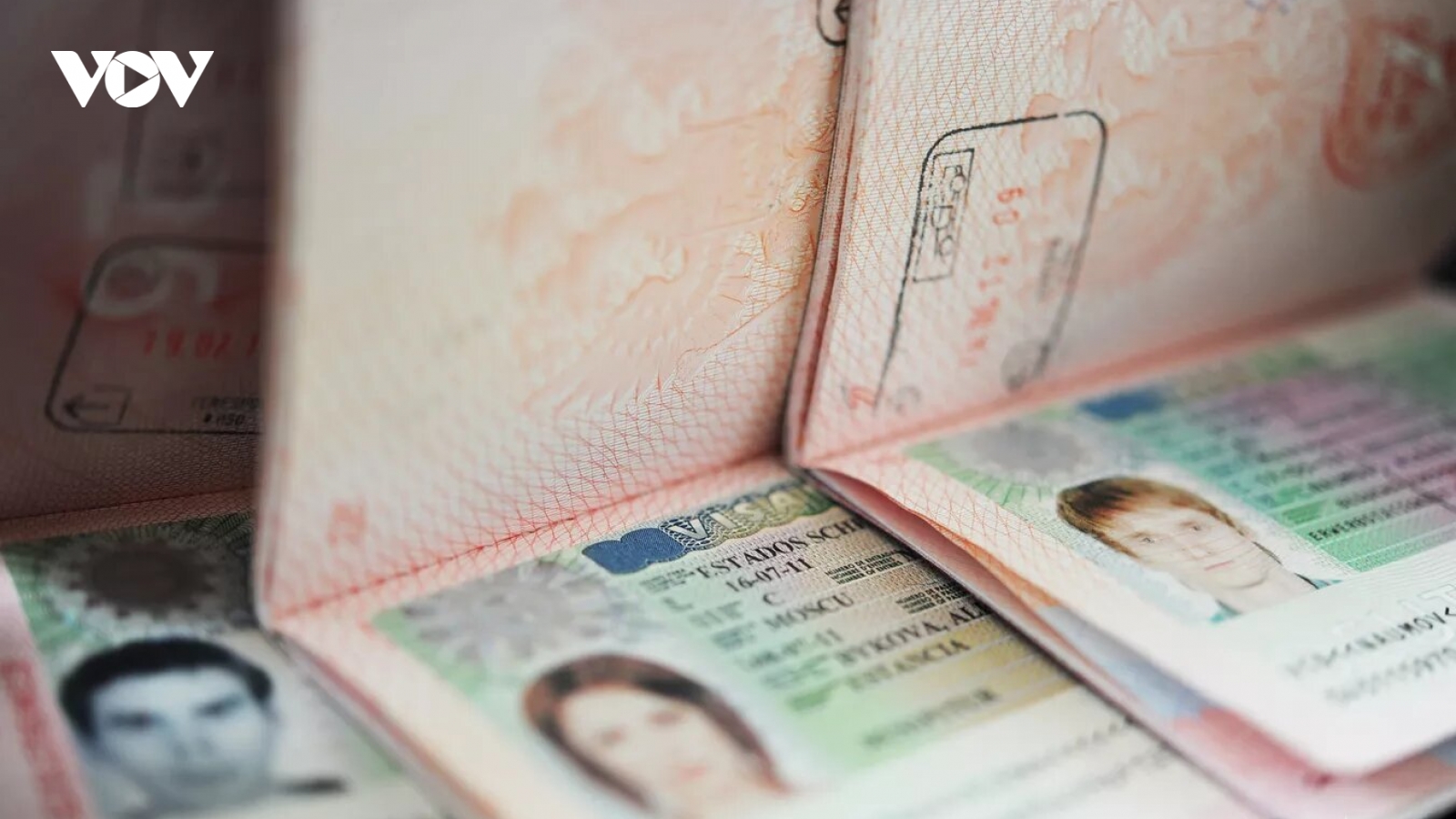 Điện Kremlin hứa sẽ đáp trả nếu người Nga bị từ chối cấp thị thực Schengen