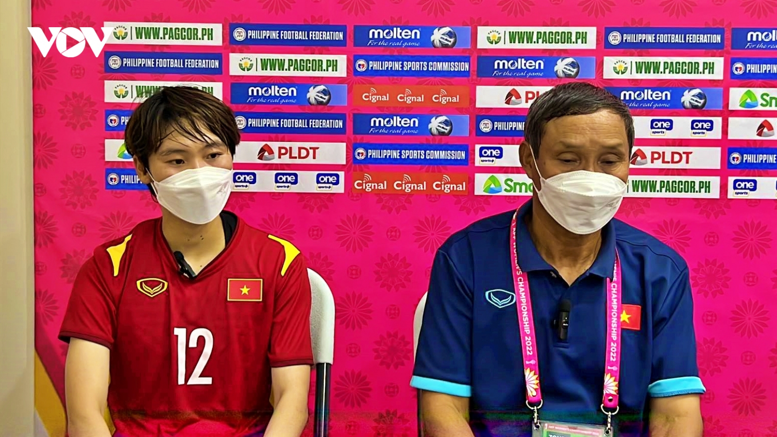 ĐT nữ Việt Nam vào bán kết AFF Cup 2022, HLV Mai Đức Chung cảm ơn "Ông Trời"