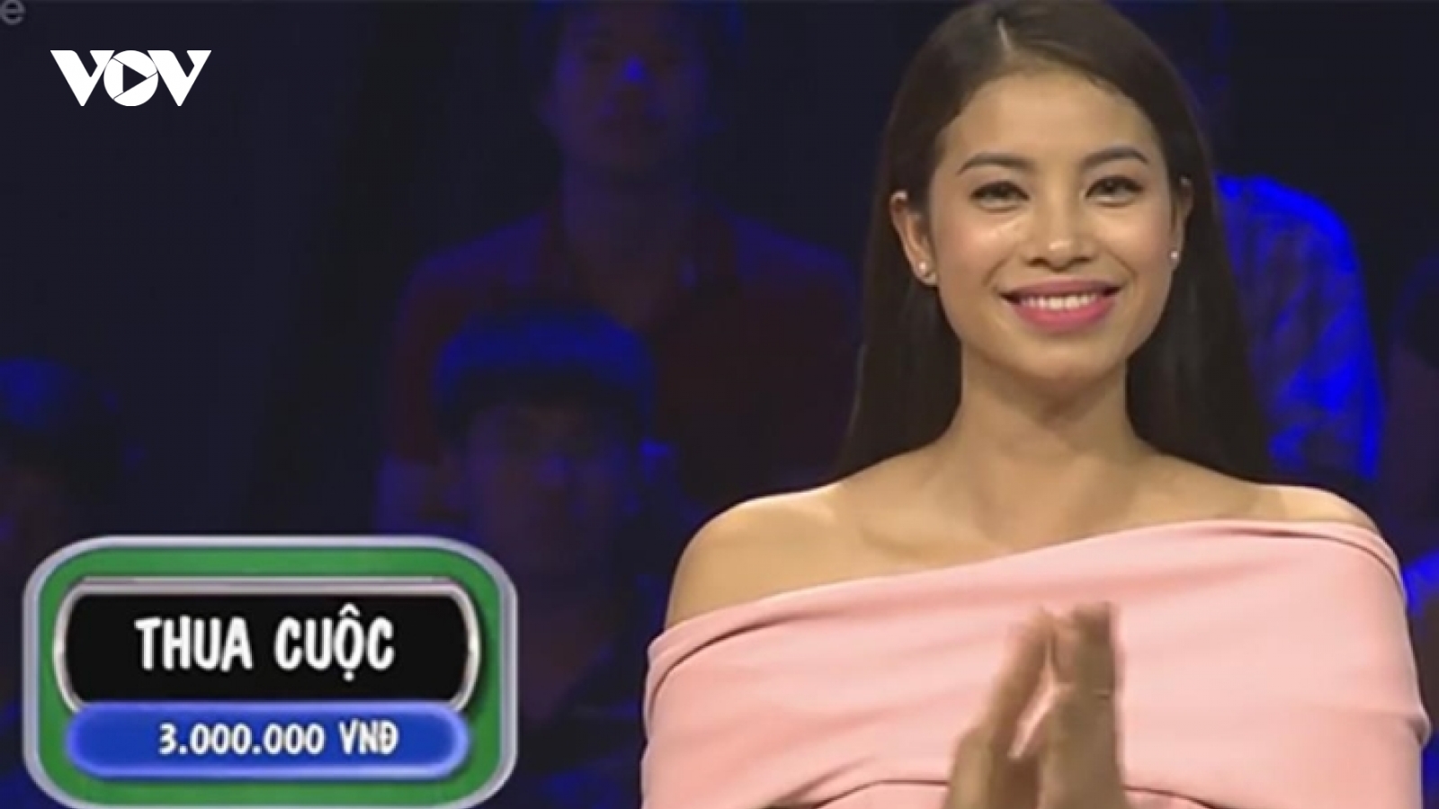 Trước Kim Duyên, nhiều mỹ nhân Việt nhận "gạch đá" vì sai kiến thức