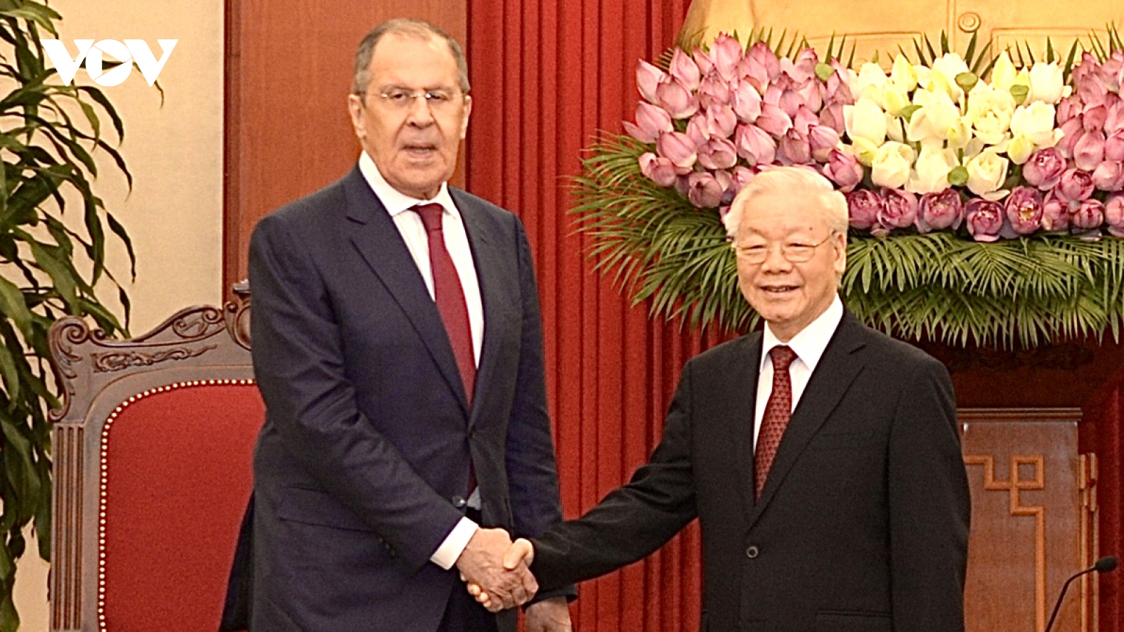 Top Vietnamese leader hosts Russian Foreign Minister in Hanoi
