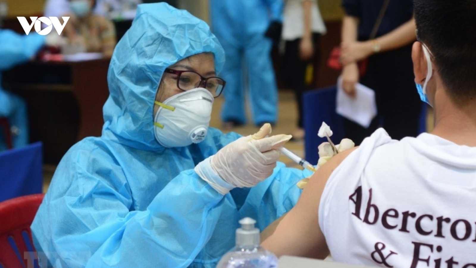 Số ca mắc COVID-19 tăng trở lại, Thủ tướng chỉ đạo đẩy nhanh tiêm vaccine