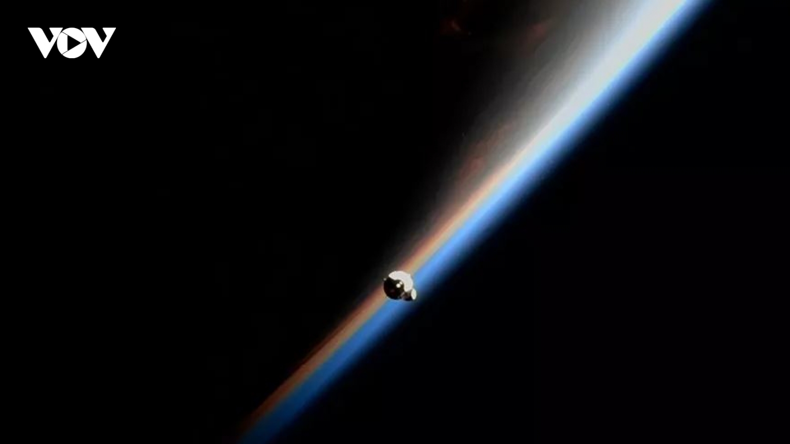 Tàu vũ trụ Dragon của SpaceX ghép nối thành công với Trạm vũ trụ quốc tế