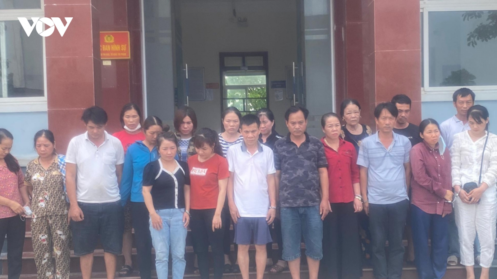 Đốt sổ sách cố phi tang đường dây đánh bạc hơn 400 tỷ