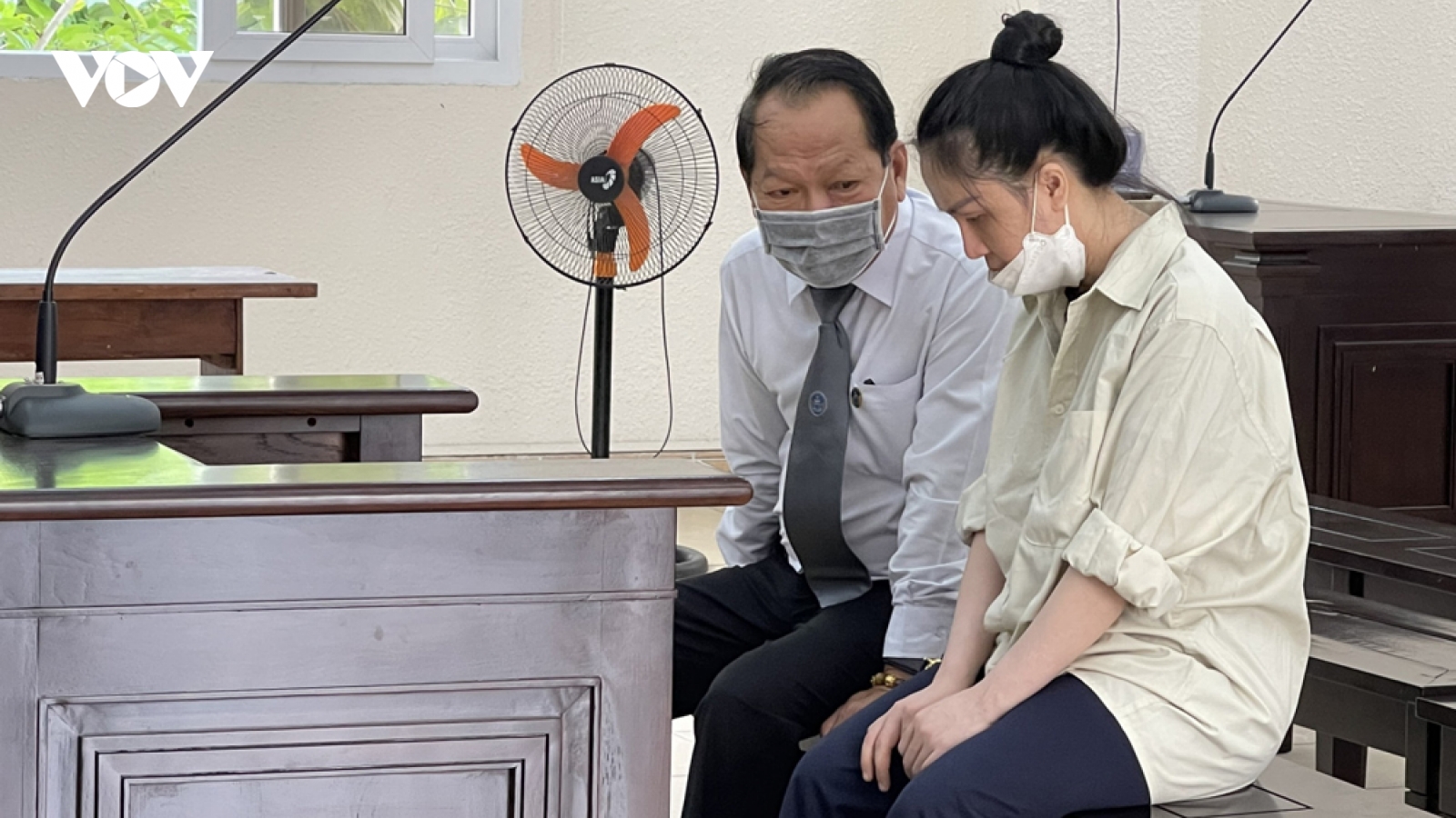 Làm giả giấy tờ lừa bán đất, lĩnh án 15 năm tù