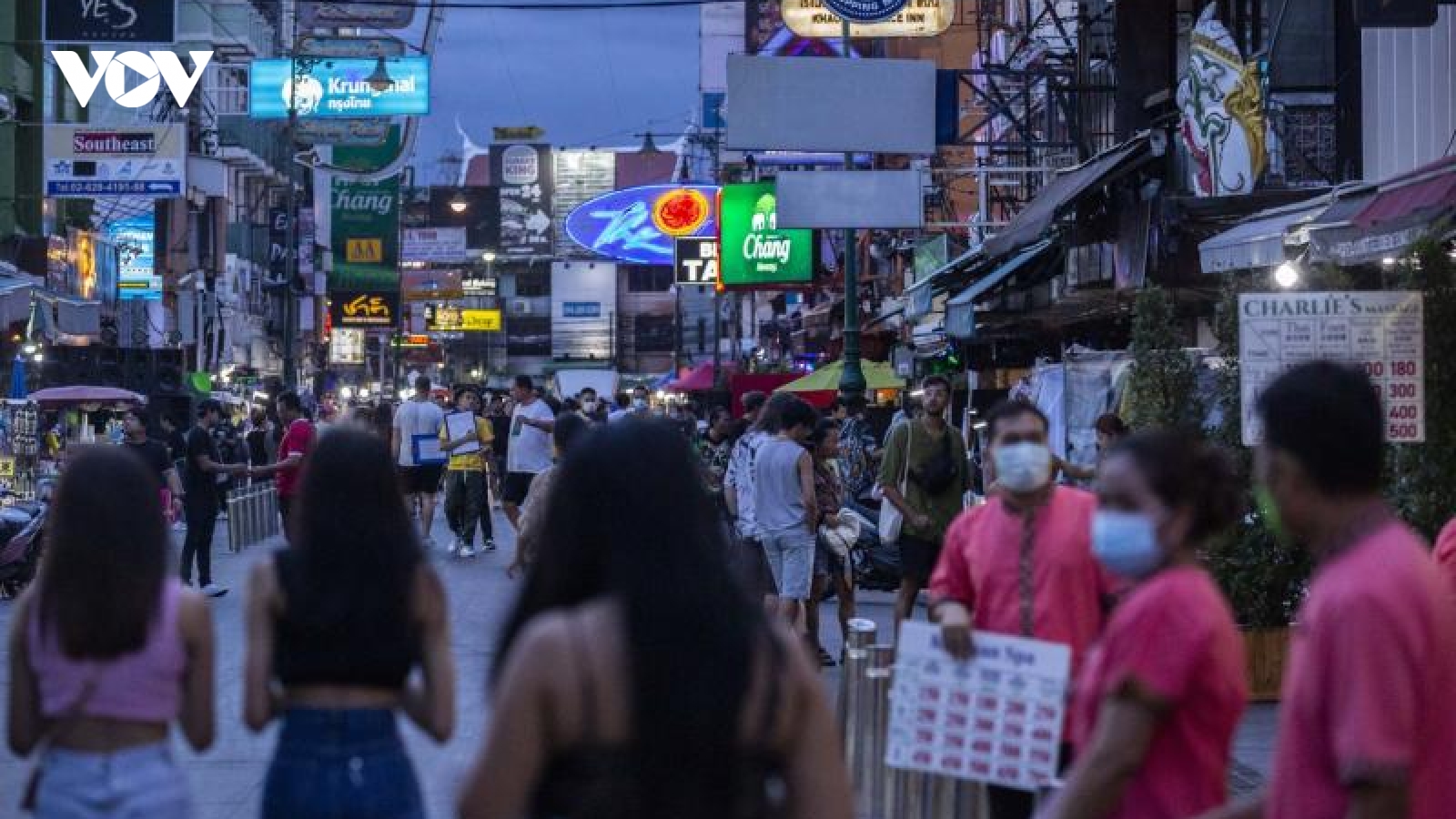 Cẩn trọng về cần sa khi du lịch Thái Lan