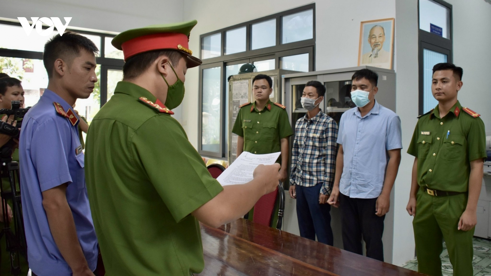 Bắt 4 cán bộ kiểm lâm vụ phá rừng phòng hộ ở Bà Rịa - Vũng Tàu