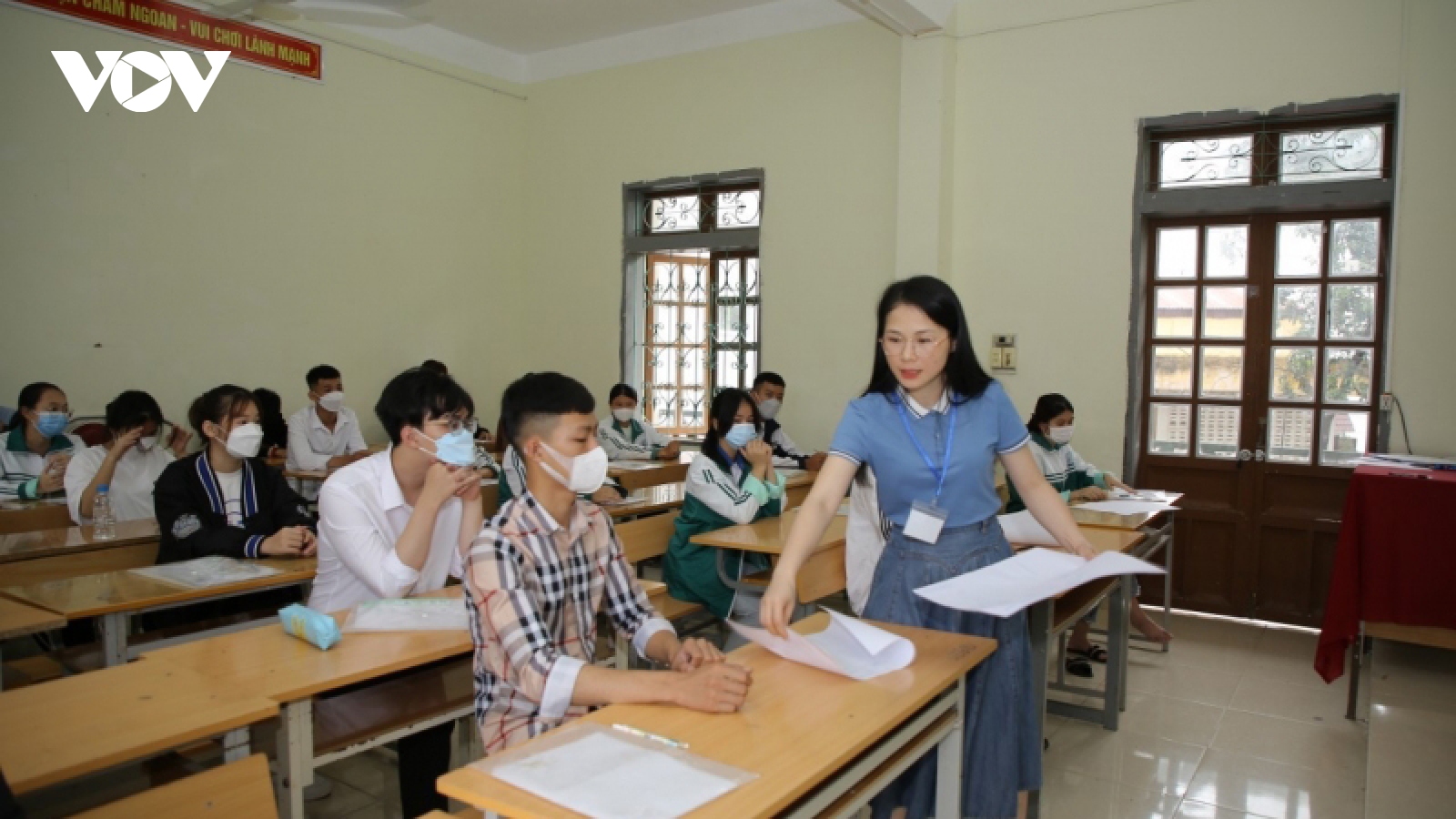 Điểm tốt nghiệp THPT Sơn La tăng 10 bậc so với năm 2021