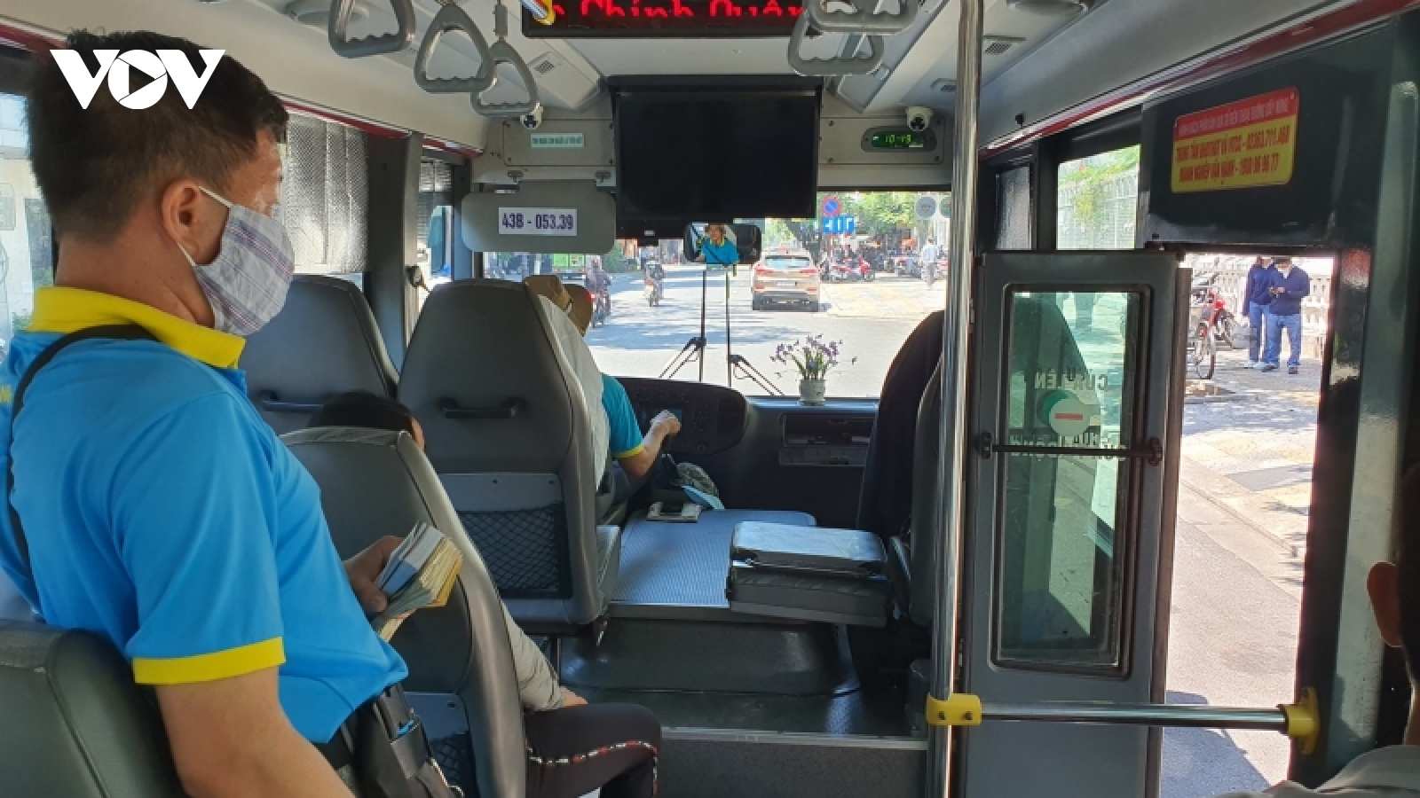 Xe buýt trợ giá ở Đà Nẵng càng chạy càng vắng khách