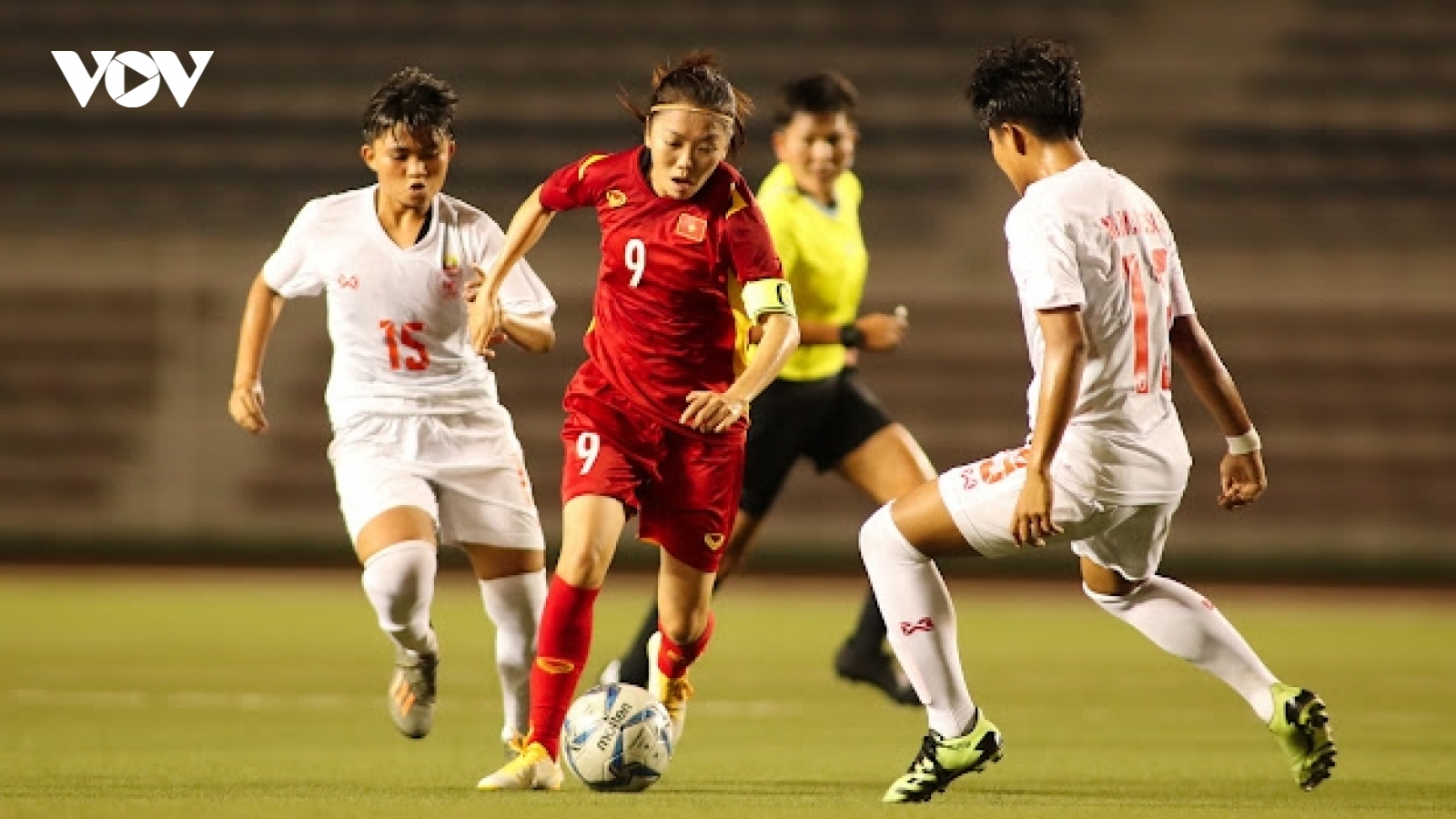 Thắng đậm Myanmar, ĐT nữ Việt Nam hẹn gặp Philippines ở bán kết AFF Cup