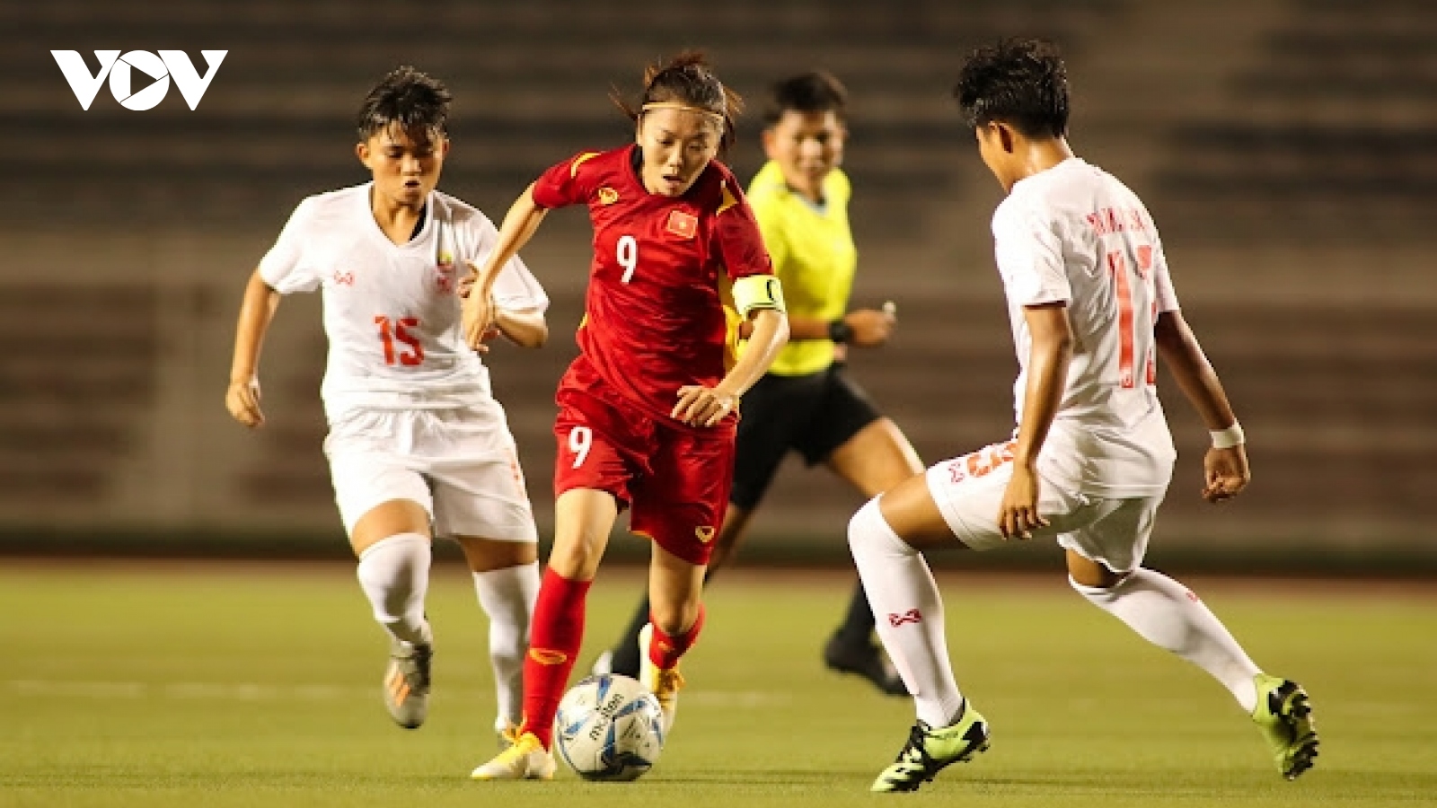 Thắng đậm Myanmar, ĐT nữ Việt Nam hẹn gặp Philippines ở bán kết AFF Cup