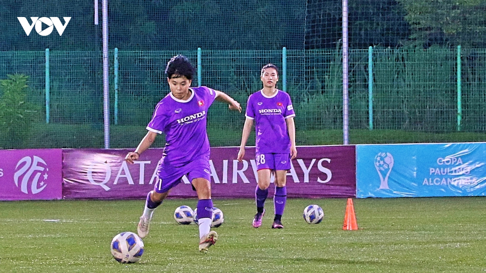 HLV Mai Đức Chung tiếp tục xoay tua đội hình ở AFF Cup 2022