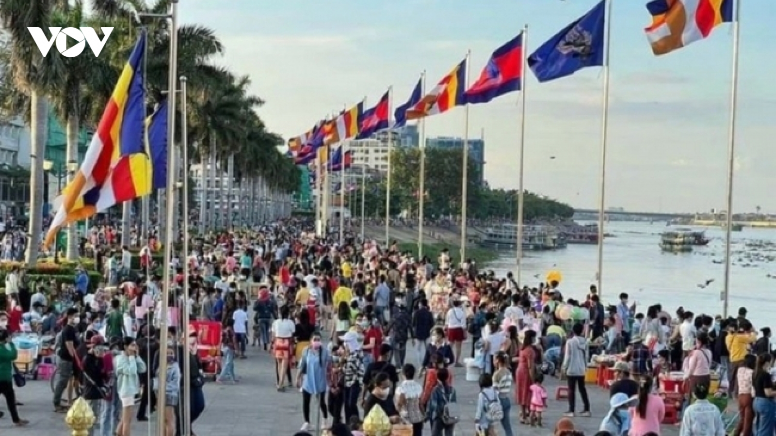 Campuchia gia hạn miễn thuế cho các doanh nghiệp du lịch