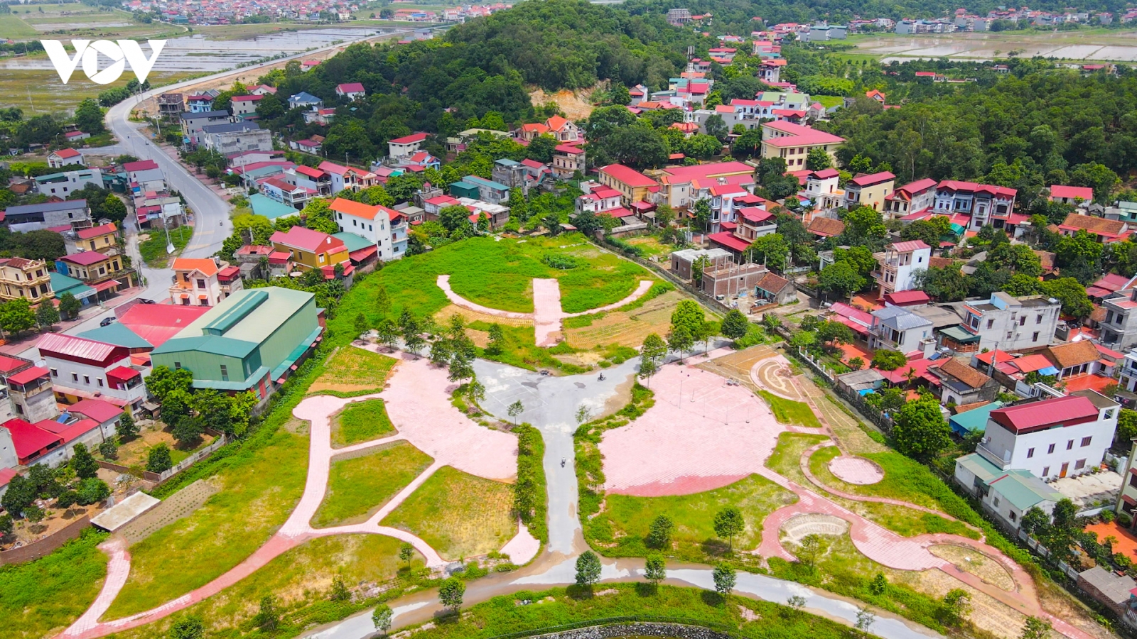Cận cảnh dự án khu du lịch hơn 41 tỷ đồng bị bỏ dở, cỏ mọc um tùm