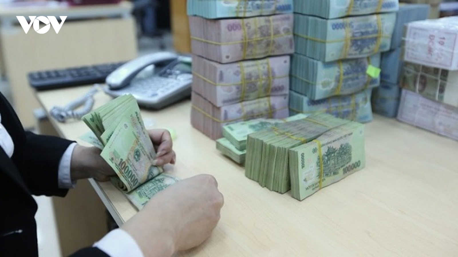 Chuyên gia: Không nên siết tín dụng bất động sản dành cho nhu cầu thật