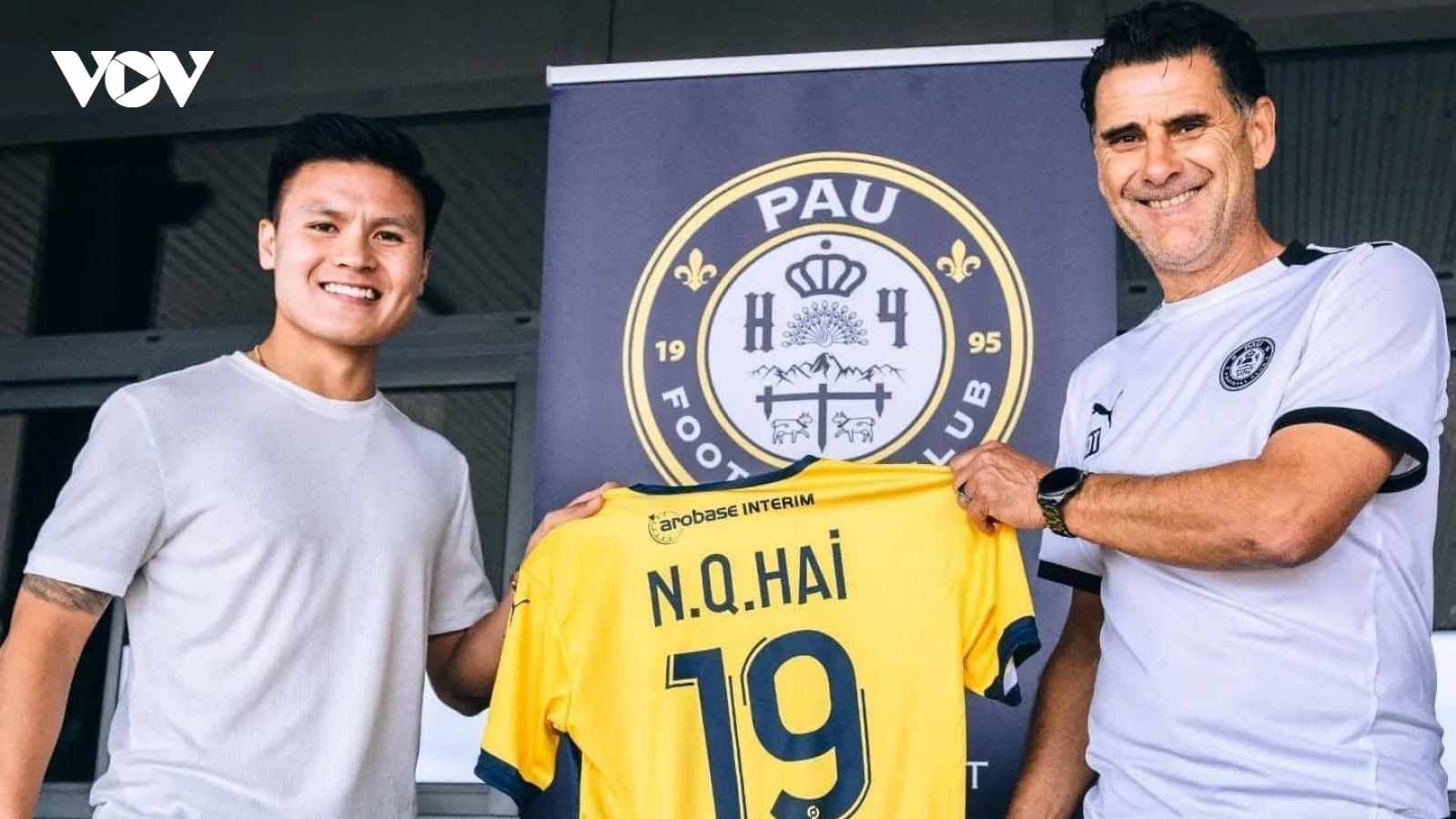 Quang Hải gia nhập Pau FC và những chuyện chưa kể