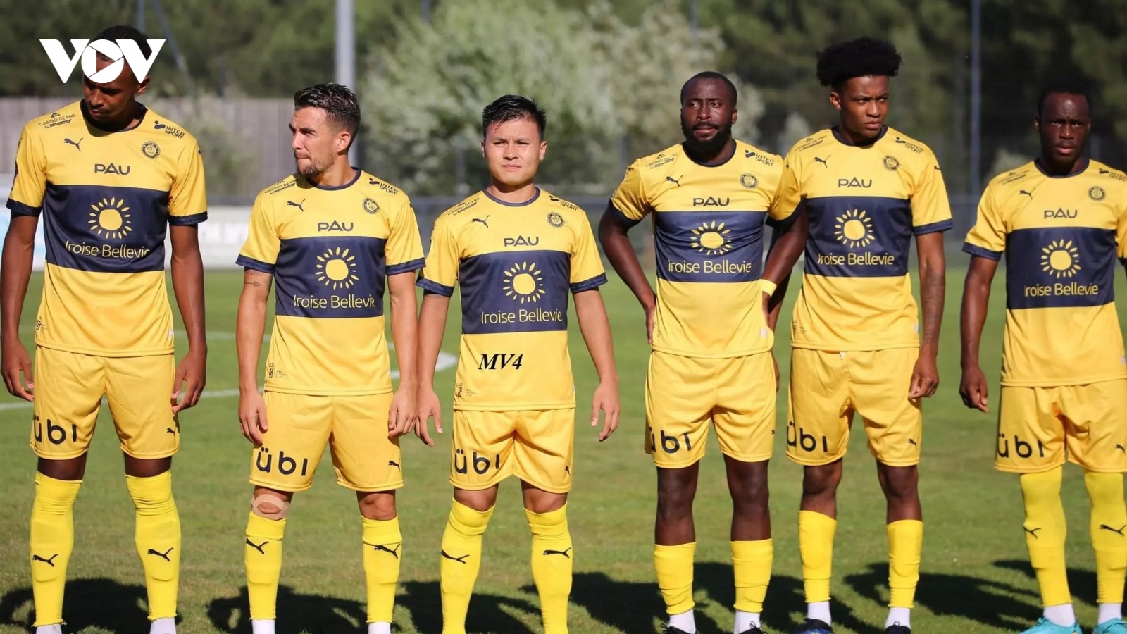 Vì sao đội bóng của Quang Hải thua đậm ở trận ra quân Ligue 2? 