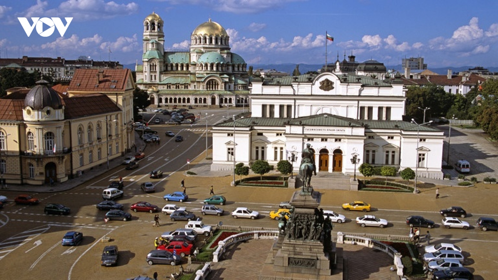 Quyền Thủ tướng Bulgaria kiên quyết trục xuất 70 nhà ngoại giao Nga
