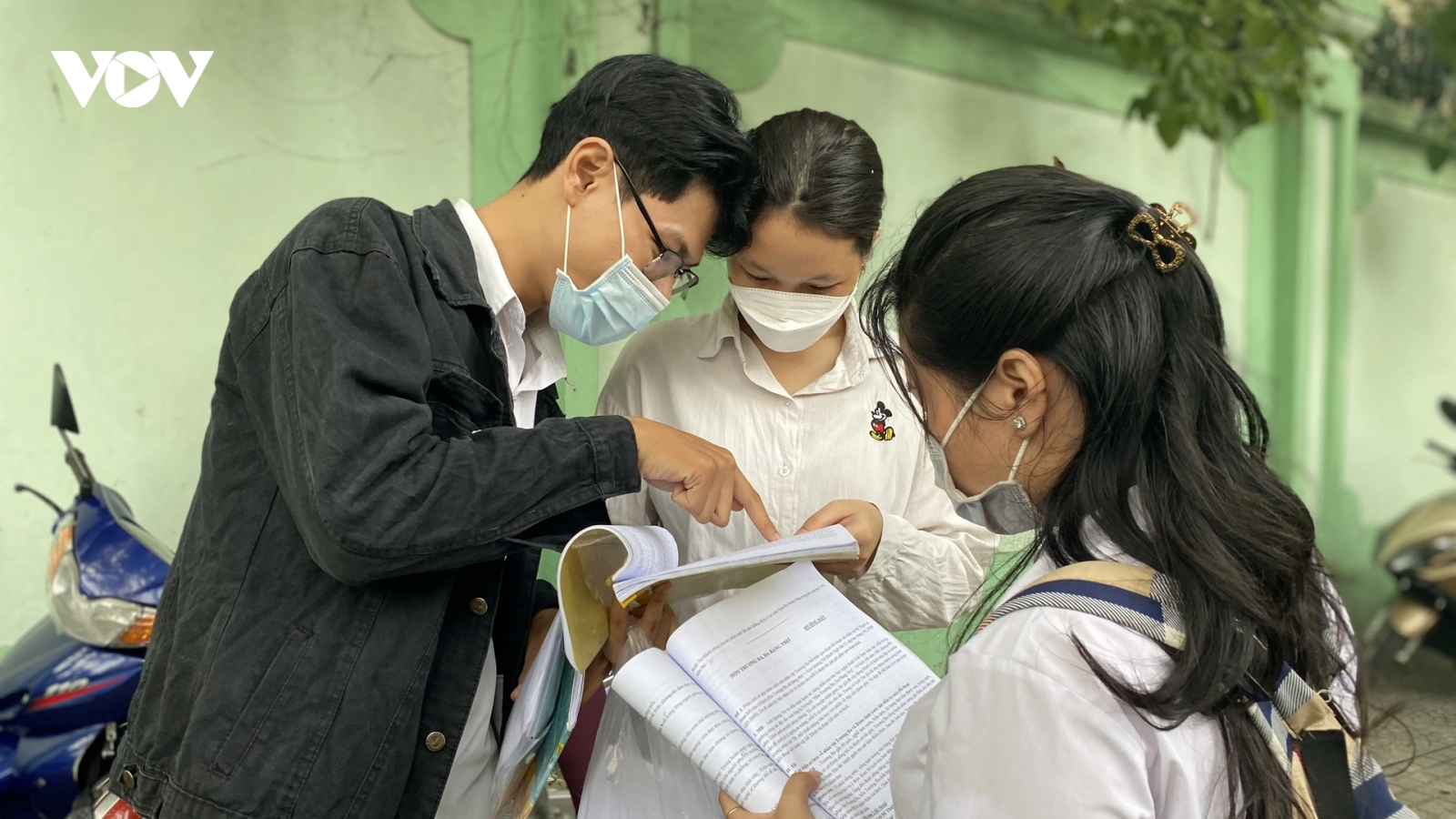 Tuyển sinh 2022: Nhiều trường giải đáp thắc mắc, nộp hồ sơ online qua Zalo