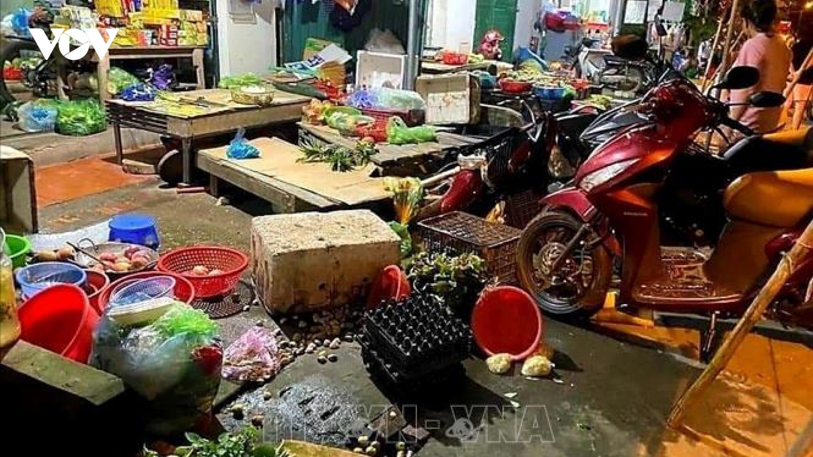 Lái xe máy say rượu làm 2 người tử vong, trong đó có cháu bé 8 tháng tuổi