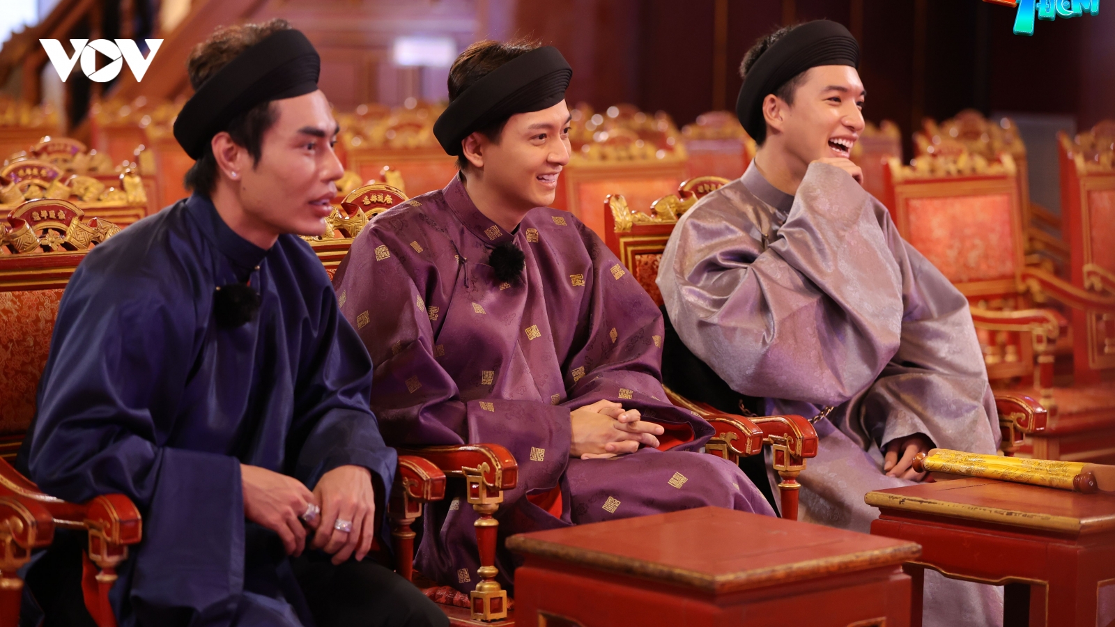 Ngô Kiến Huy rủ "công công" Lê Dương Bảo Lâm chơi đuổi bắt và quên nhiệm vụ
