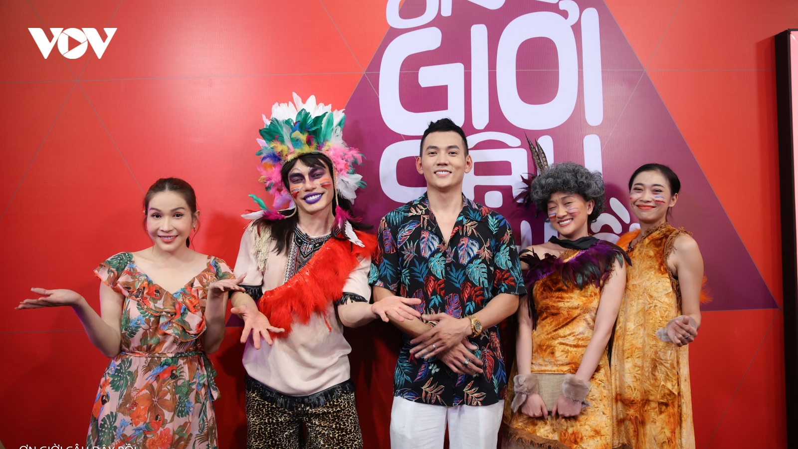 "Ơn giời cậu đây rồi": Ly Ly "hy sinh" Trường Giang để cứu anh trai