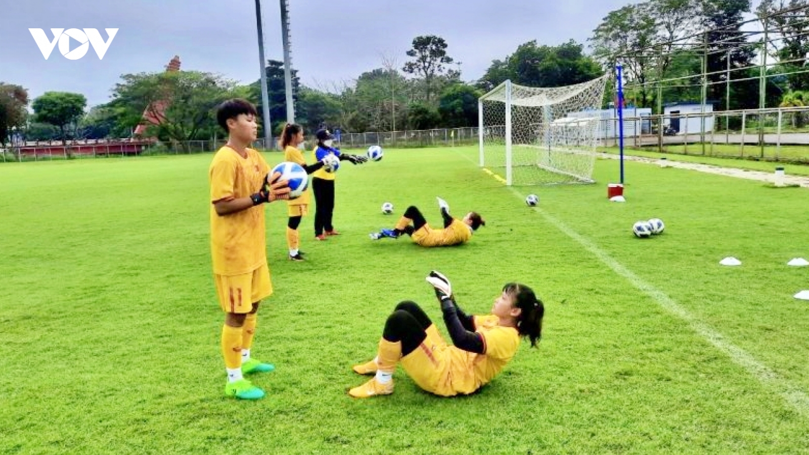 U18 nữ Việt Nam đối đầu với U18 nữ Singapore