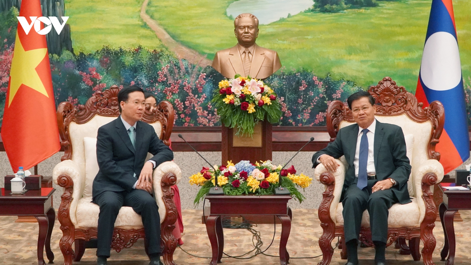 Đoàn đại biểu cấp cao Đảng, Nhà nước Việt Nam thăm Lào