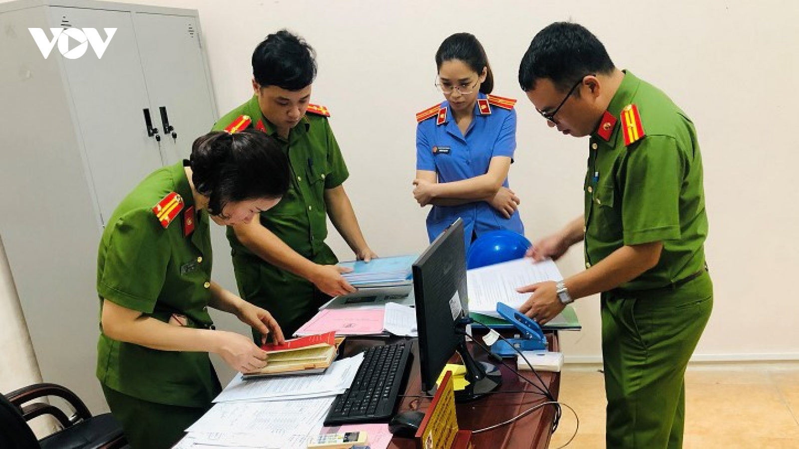 Khởi tố 02 đối tượng về hành vi tham ô 6,7 tỷ đồng