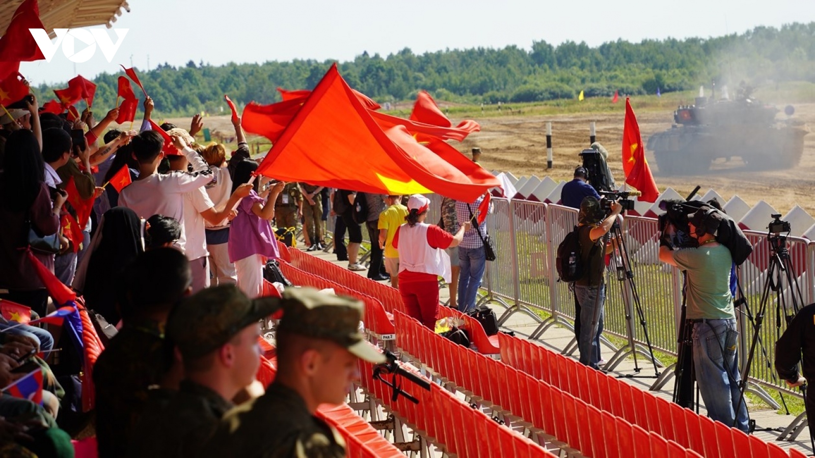 Đội tuyển xe tăng Việt Nam thi đấu cùng các đội mạnh tại Army Games 2022